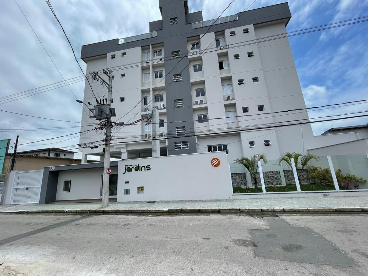 乌巴图巴Apartamento Com Piscina No Centro公寓 外观 照片